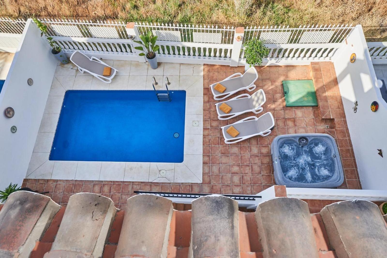 Villa Pura - Private Jacuzzi & Heated Pool Nerja Exteriör bild