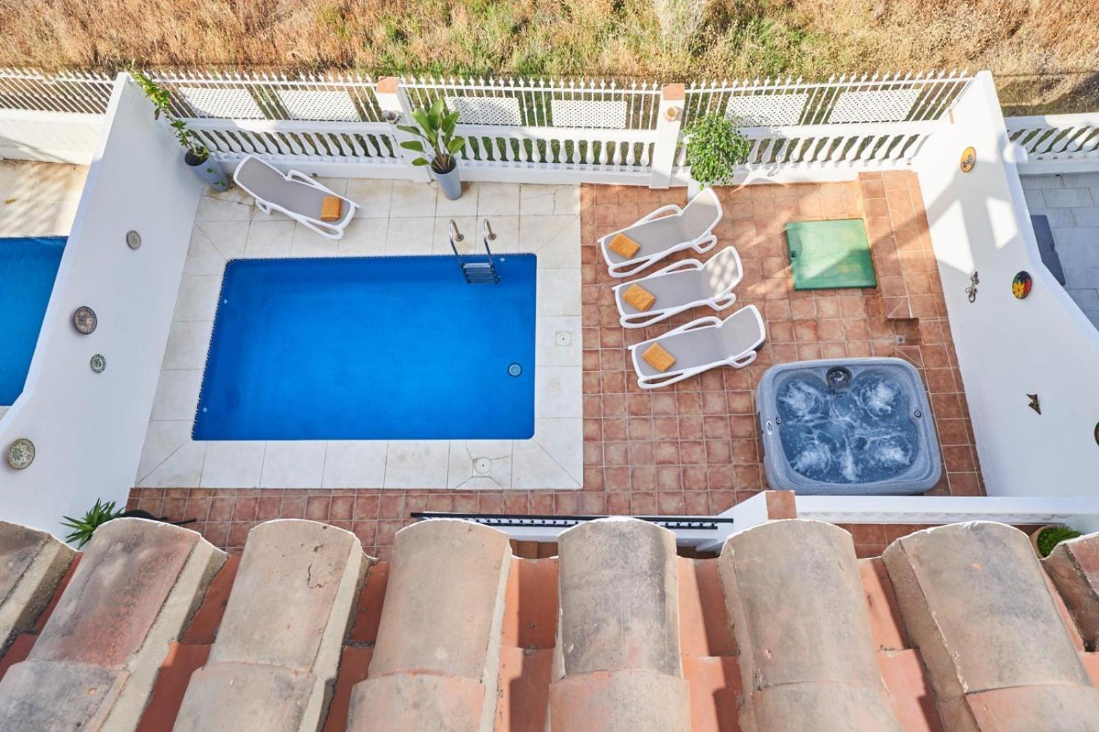 Villa Pura - Private Jacuzzi & Heated Pool Nerja Exteriör bild