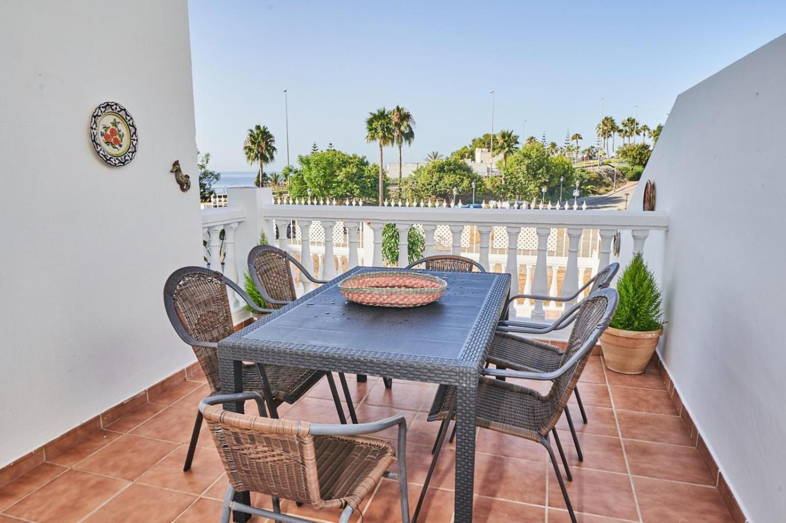 Villa Pura - Private Jacuzzi & Heated Pool Nerja Exteriör bild
