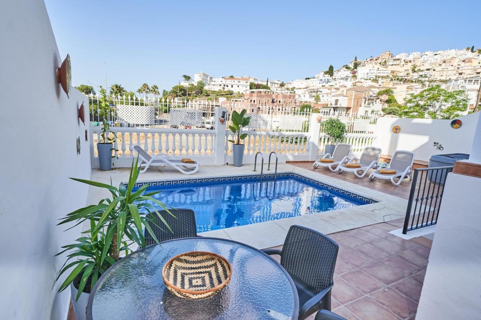 Villa Pura - Private Jacuzzi & Heated Pool Nerja Exteriör bild