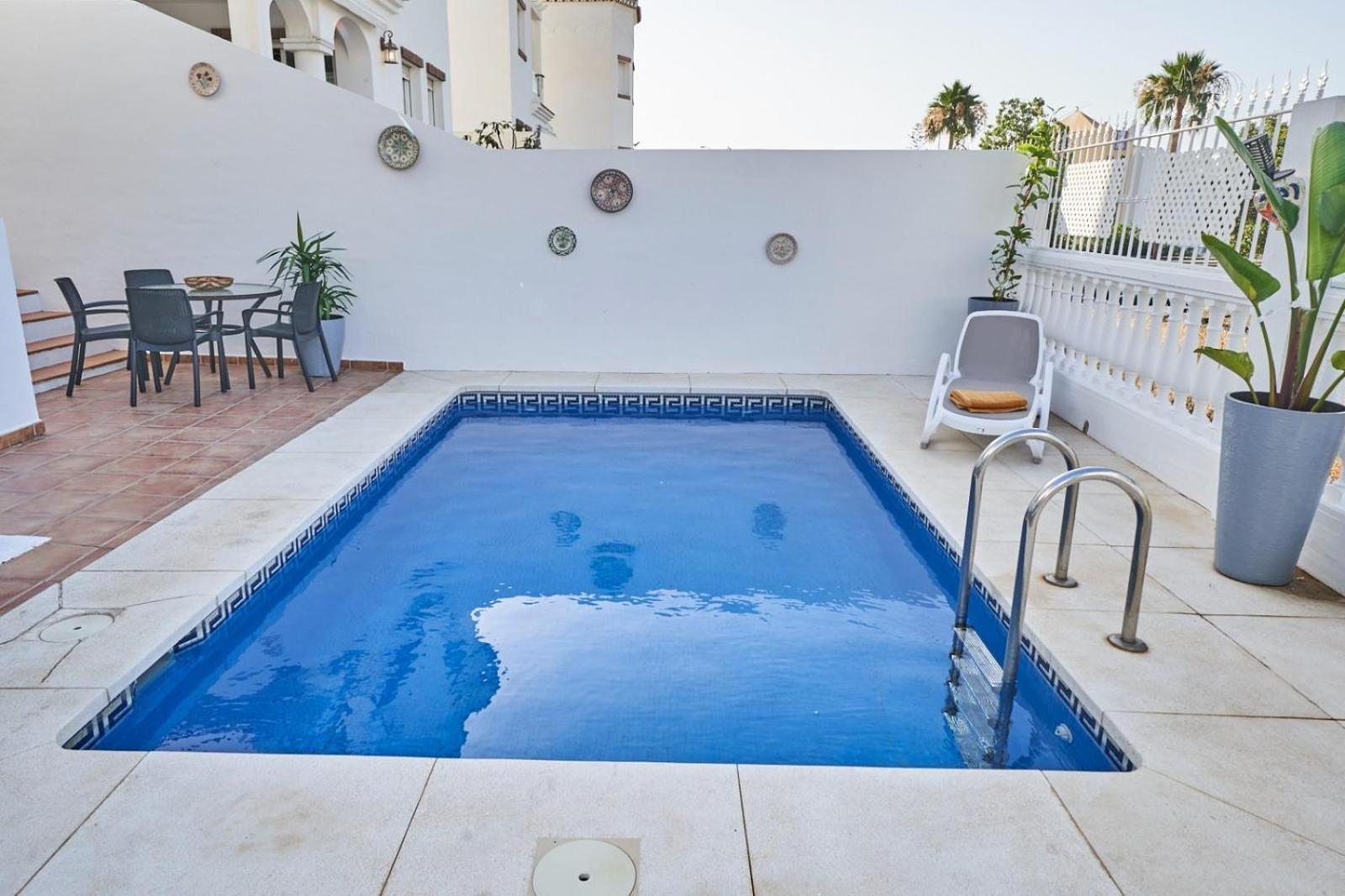 Villa Pura - Private Jacuzzi & Heated Pool Nerja Exteriör bild
